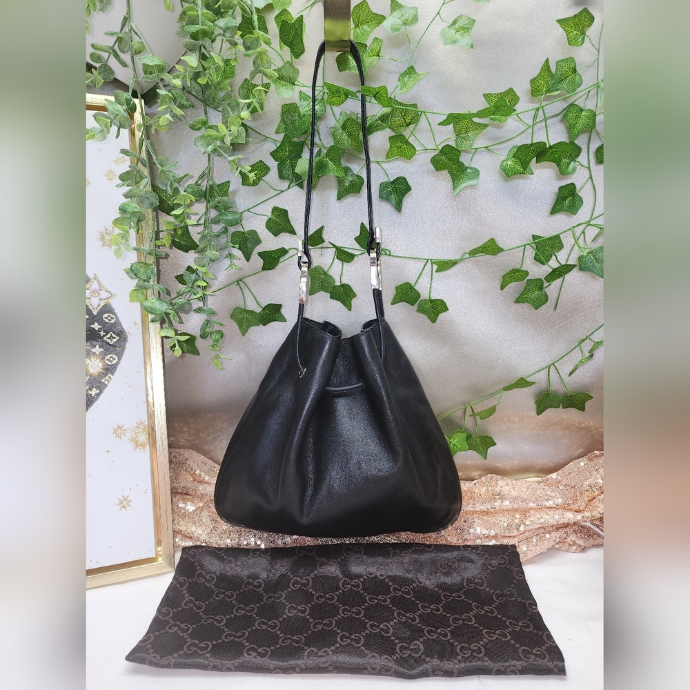 Authentic Gucci Shoulder Tote Drawstring Black Leather Bag W/ Dust Bag - Picture 16 of 17